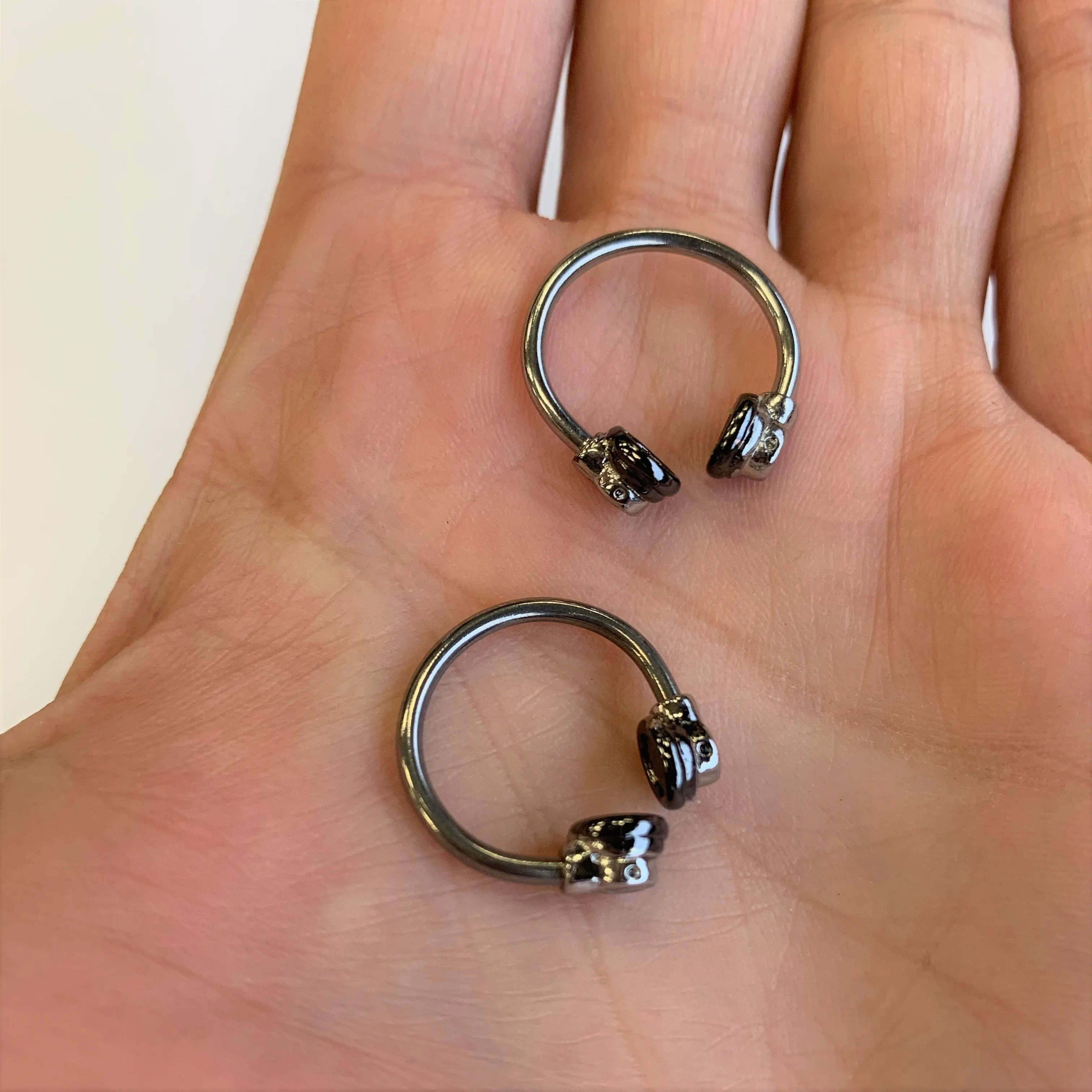 14 Gauge 9/16 Black End Headphone Horseshoe Nipple Ring Set