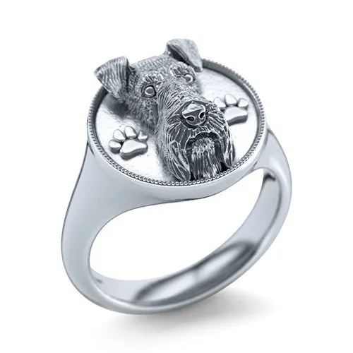 Airedale Terrier Paw Classic Round Signet Milgrain Ring