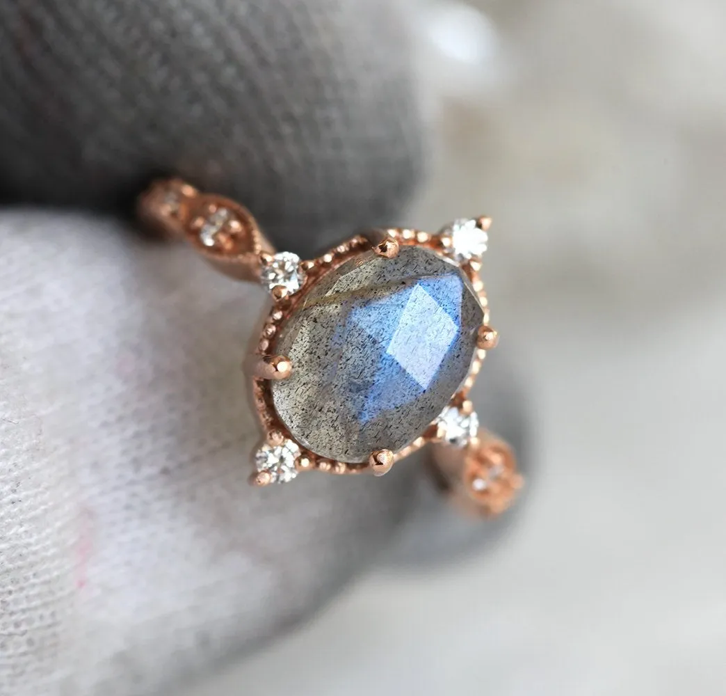 Arya Vintage Inspired Labradorite Ring