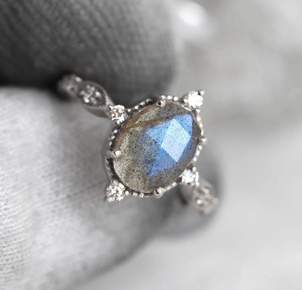 Arya Vintage Inspired Labradorite Ring
