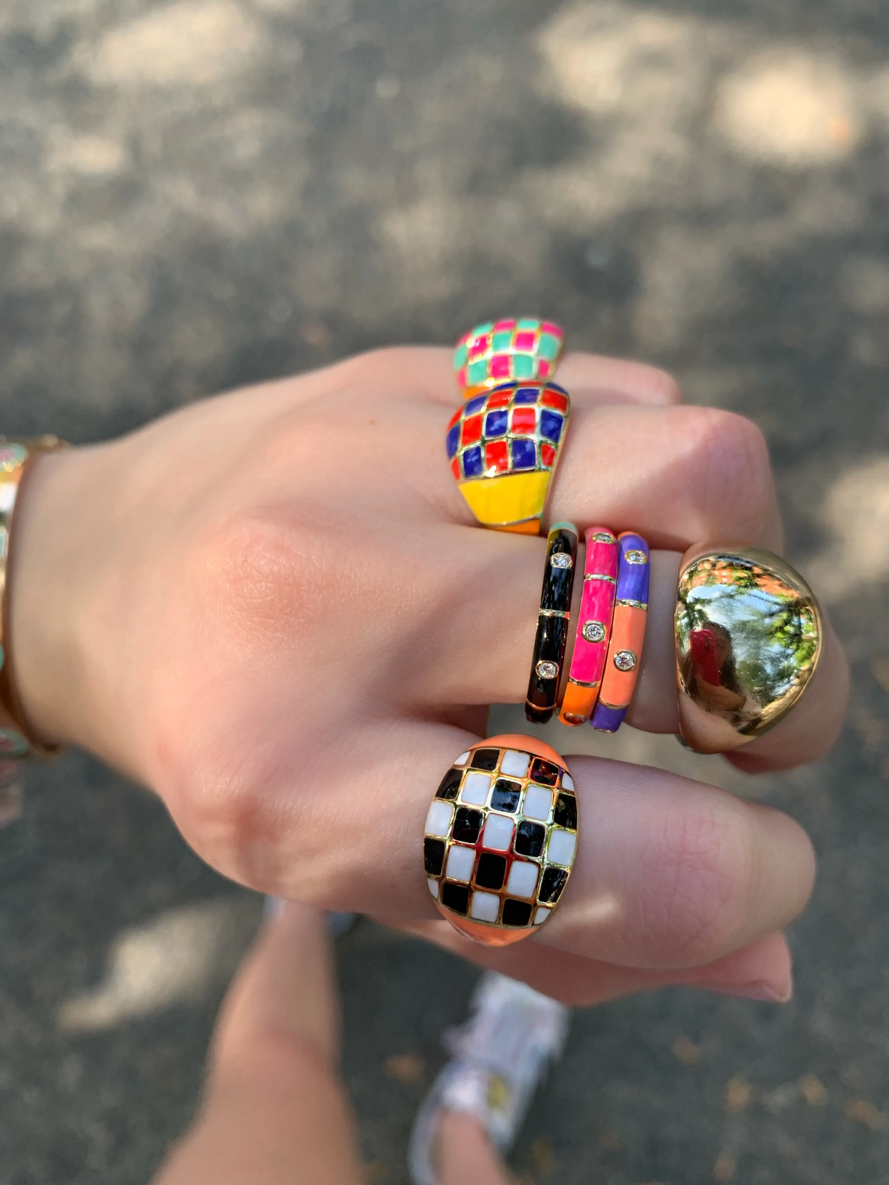 Circus et Panem Black/White Ring