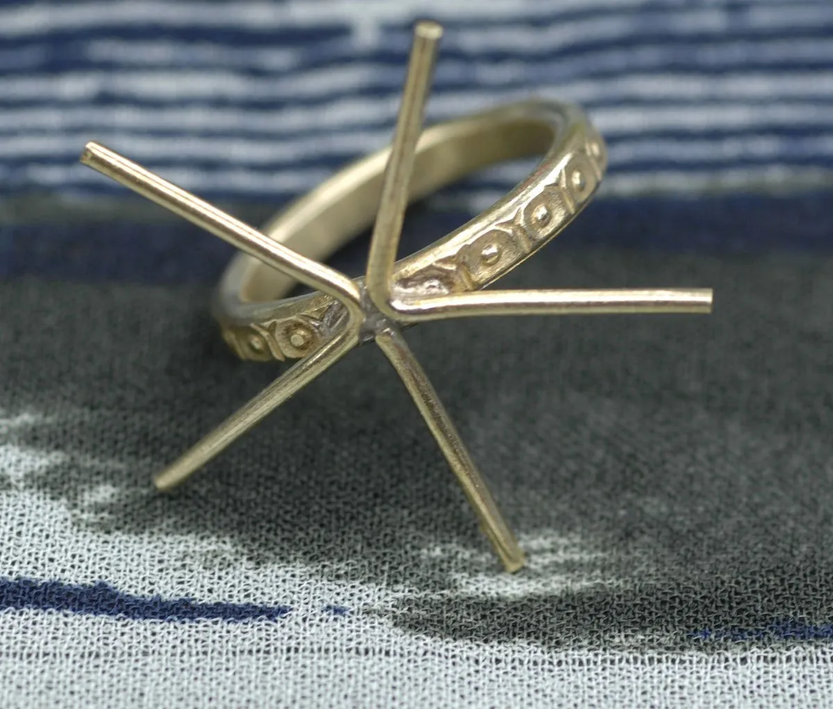 Claw Ring for Setting Stones, Honeycomb Shank, 5 Prongs