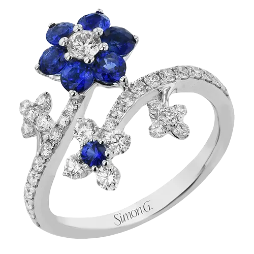 Color Ring in 18k Gold with Diamonds