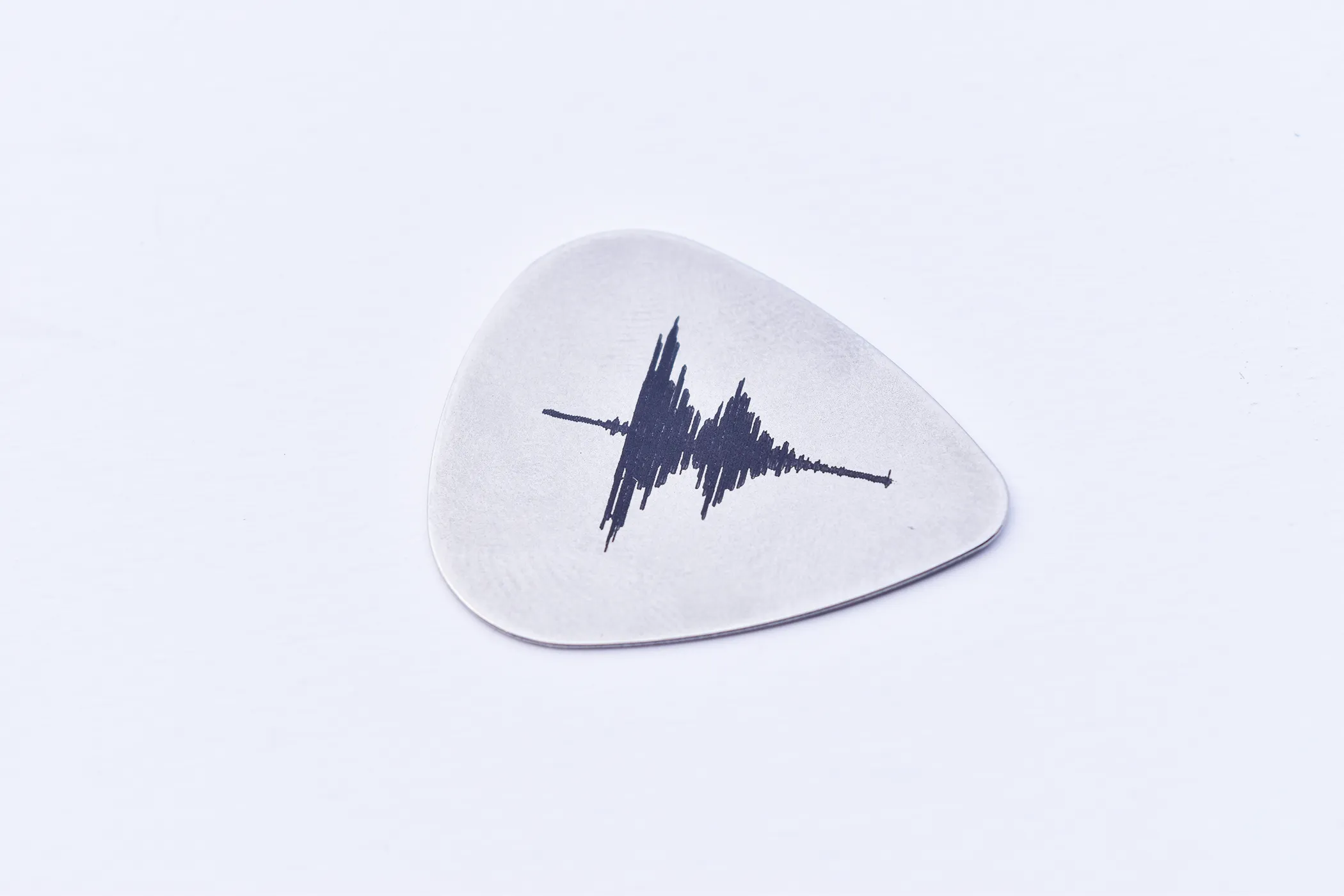 Customized Sound Wave Guitar Pick