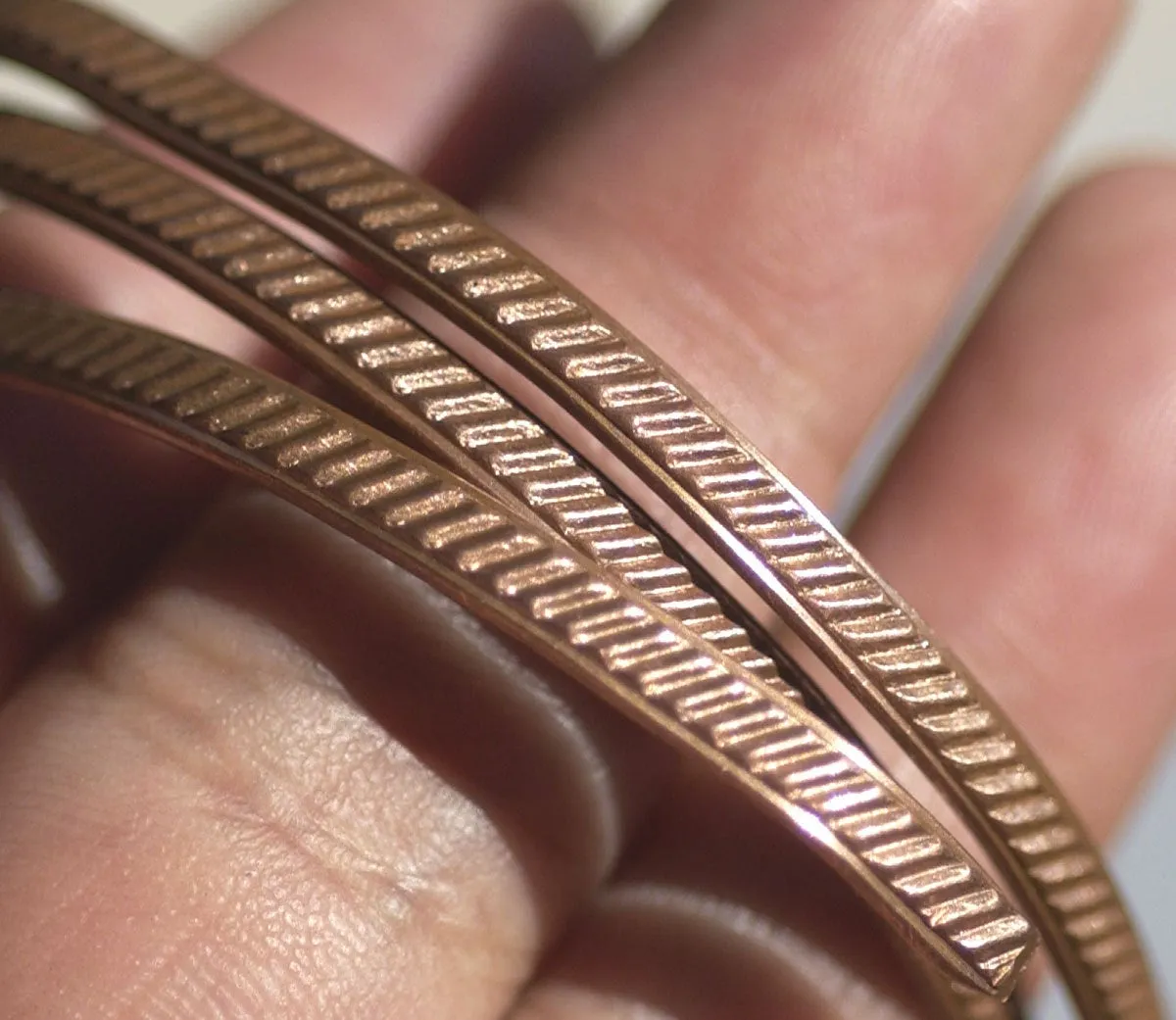 Diagonal stripes bangle bracelet wire 3.4mm patterned wire for making rings