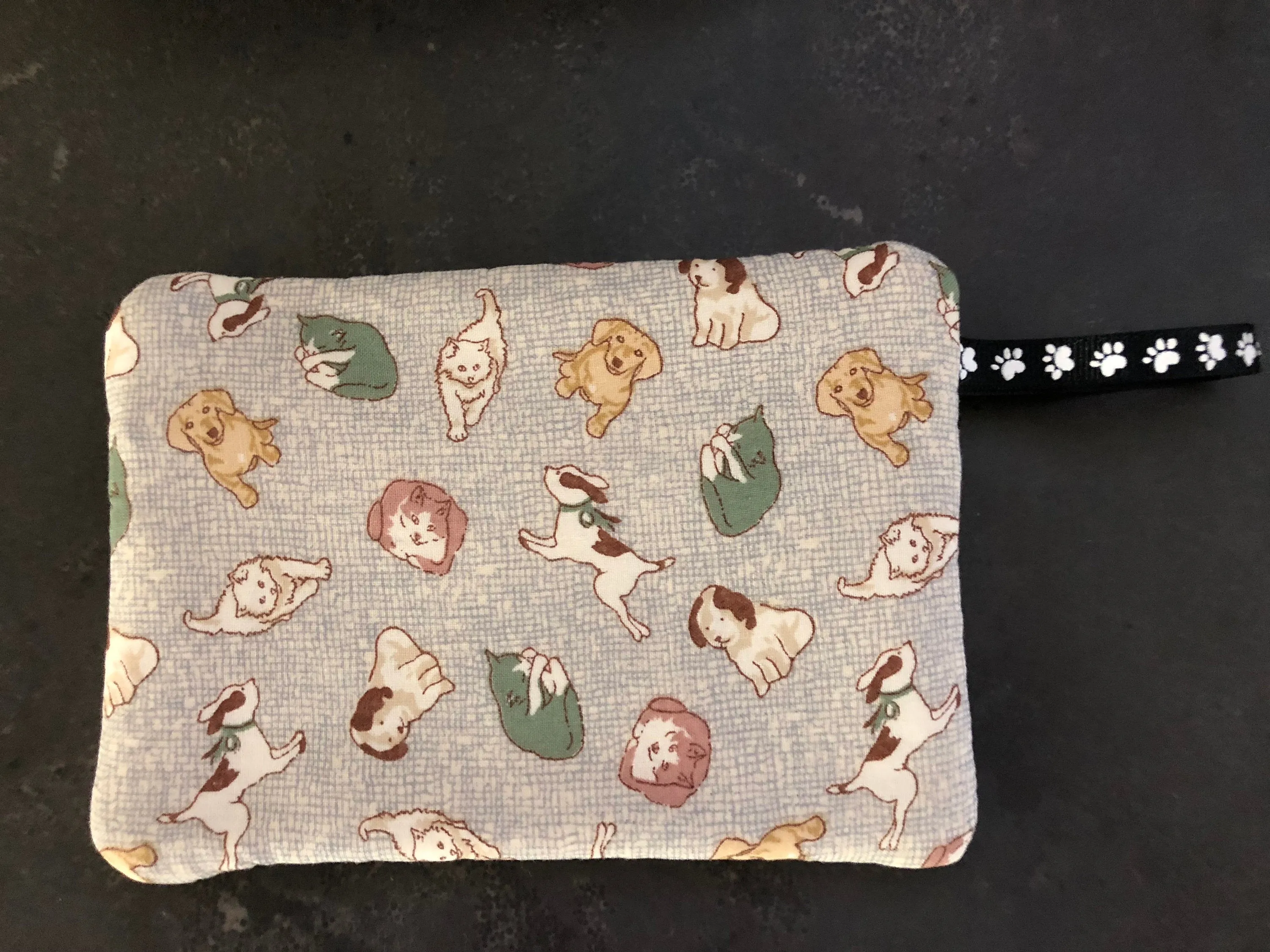 Dog Paws Small Embroidered Bag | stitchywoman.net