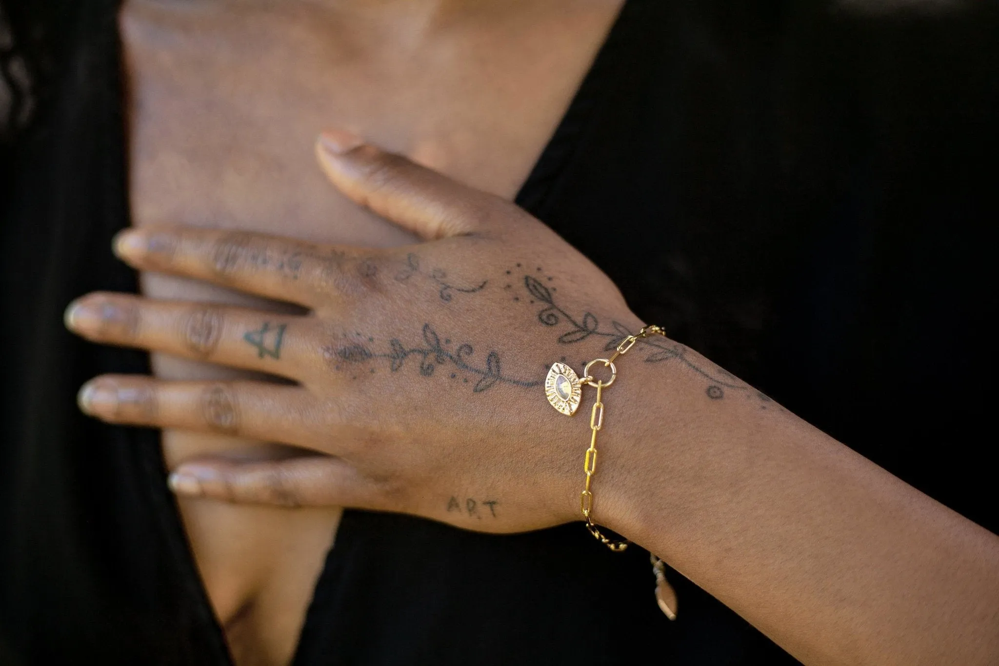 Evil Eye Paperclip Chain Bracelet - Gold