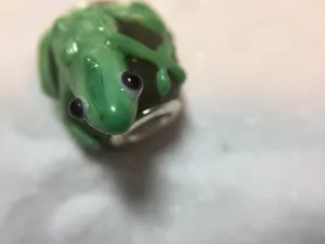 GREEN TOAD- European Lampwork Glass TOAD Bead, GREEN TOAD