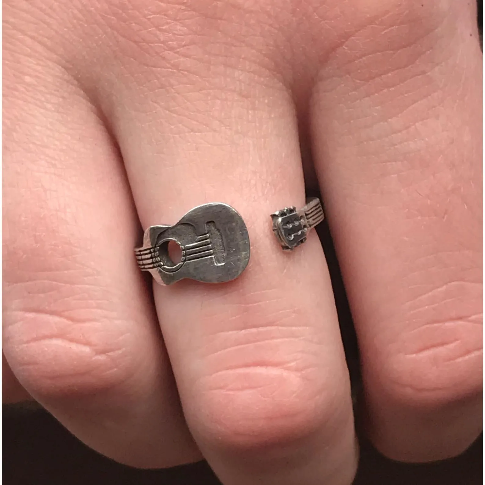 Guitar Player Inspire Ring