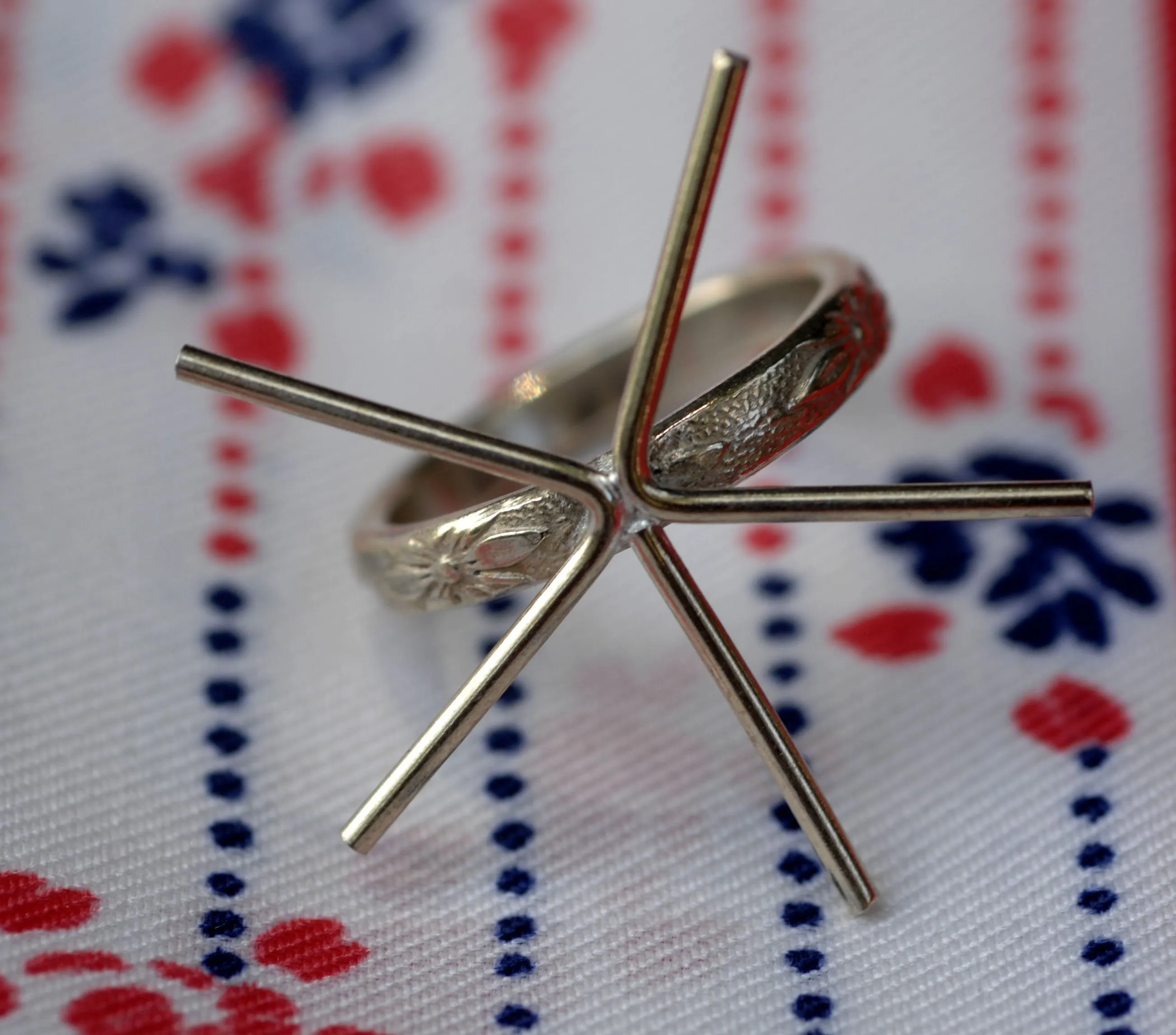 Handmade Claw Ring for Setting Stones, Flower design, 5 Prongs