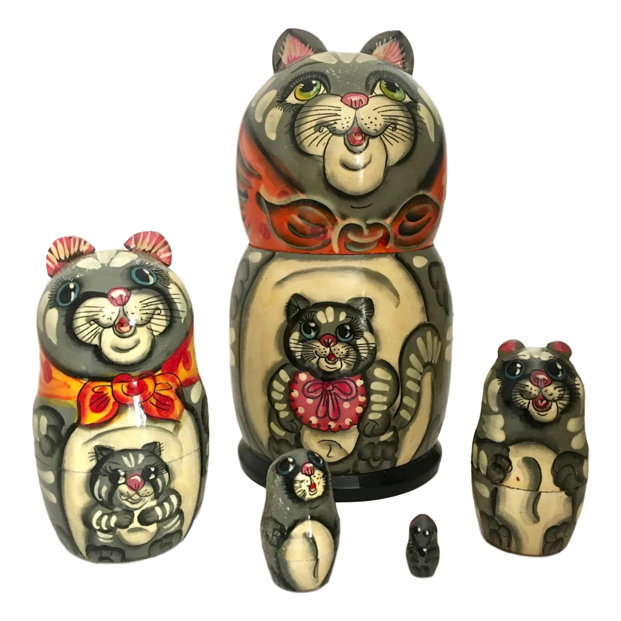 Mama Cat with Kittens Nesting Dolls
