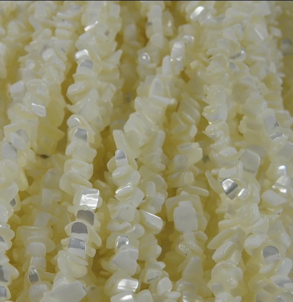 Mother of Pearl Chips Bead Strand