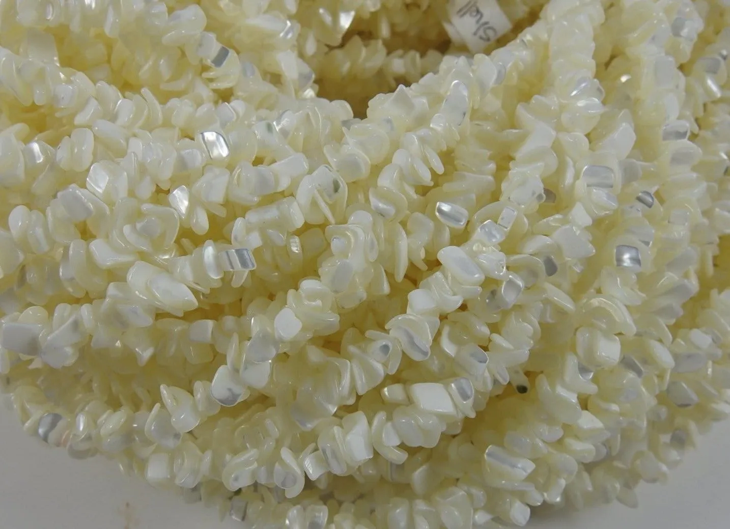 Mother of Pearl Chips Bead Strand