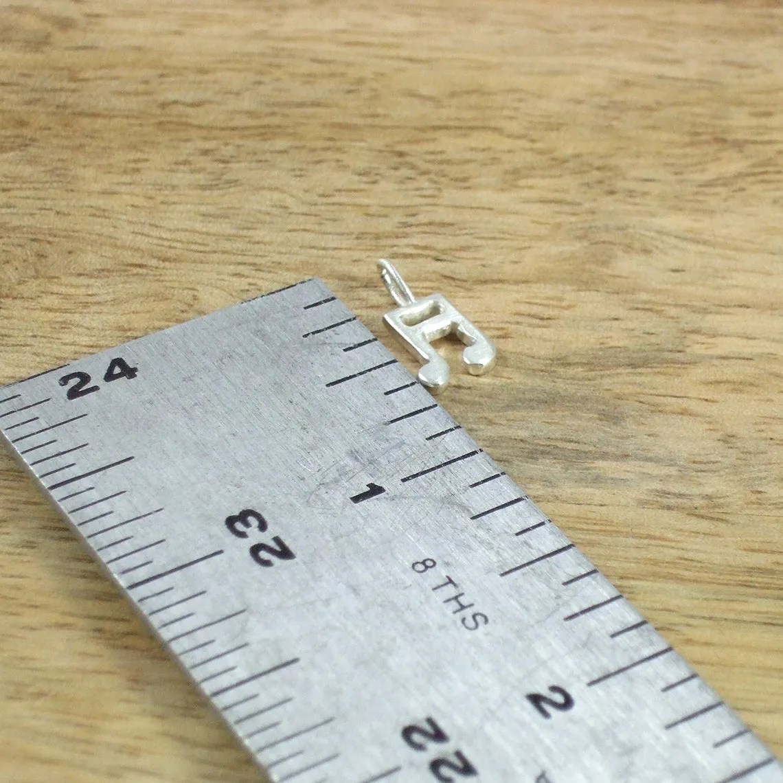 Pequeño Music Note Pendant