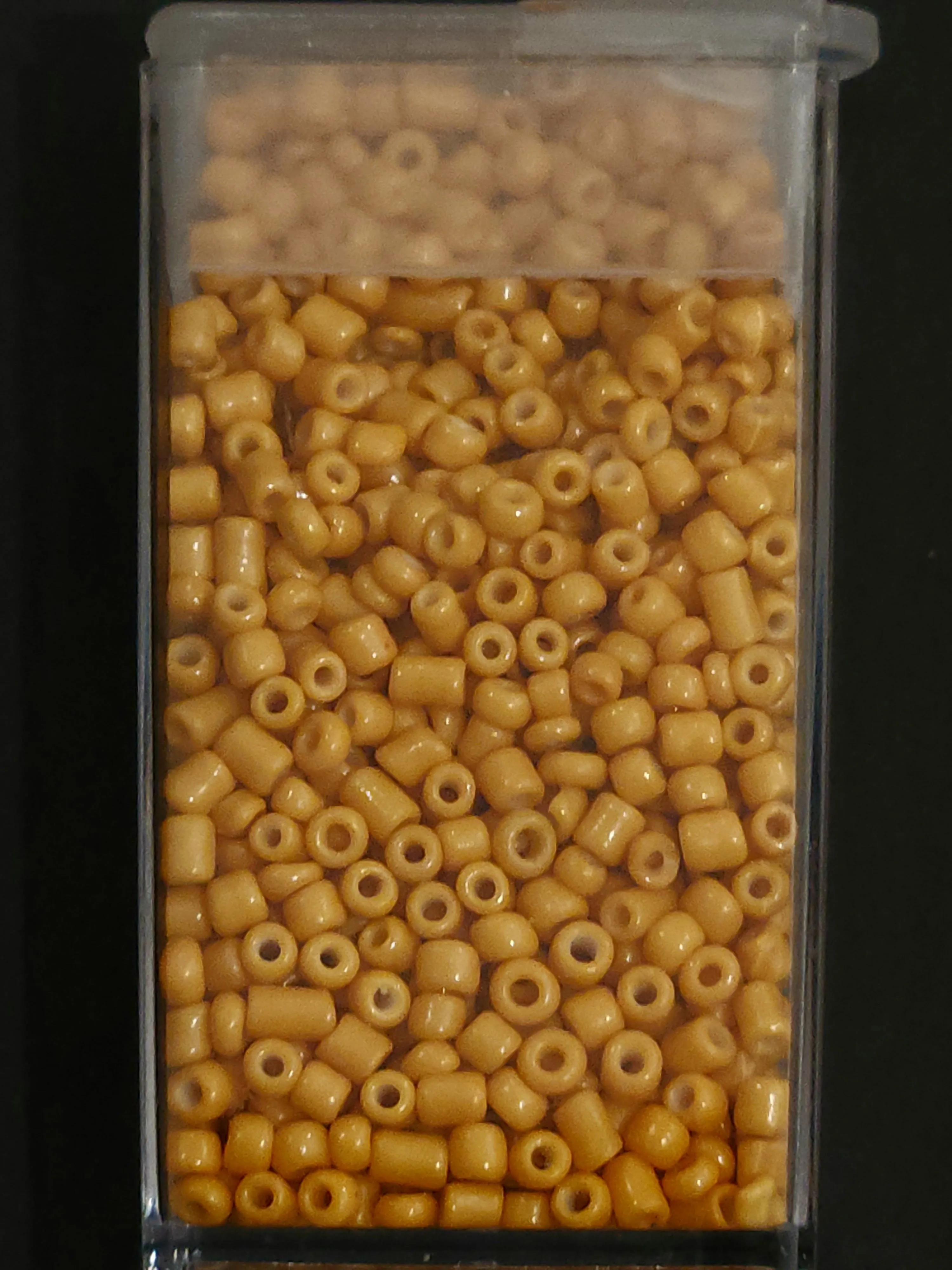 Tan yellow 32