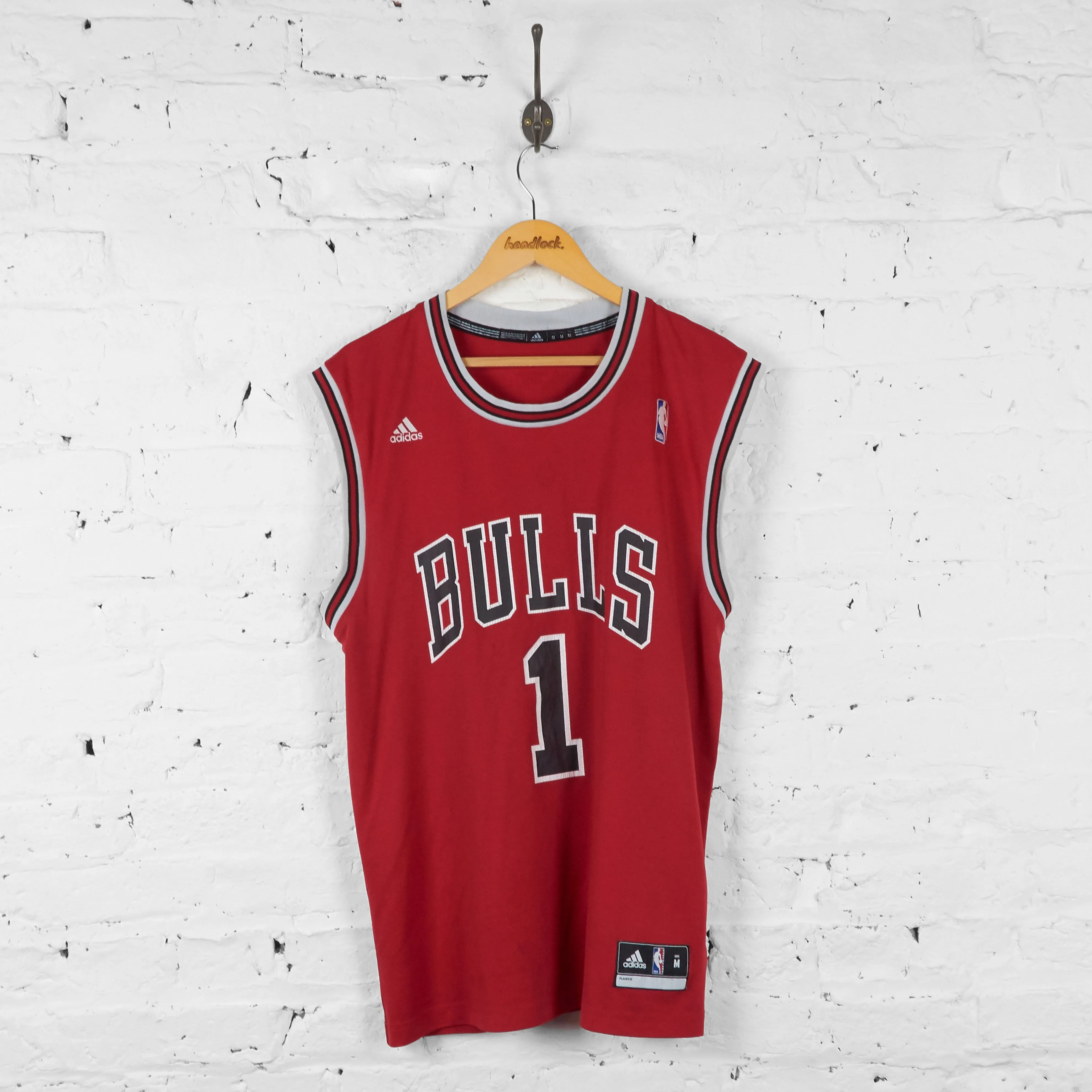 Vintage Adidas Chicago Bulls NBA Jersey - Red - M